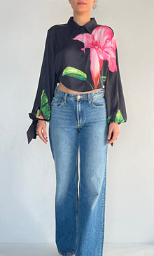 Rococo Sand | Bryn Crop Top | Black