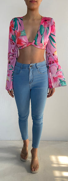 Rococo Sand | Full-Sleeve Crop Top | Pink