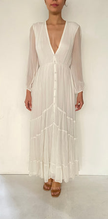 Rococo Sand | Z V-Neck Long-Sleeve Long Dress | White