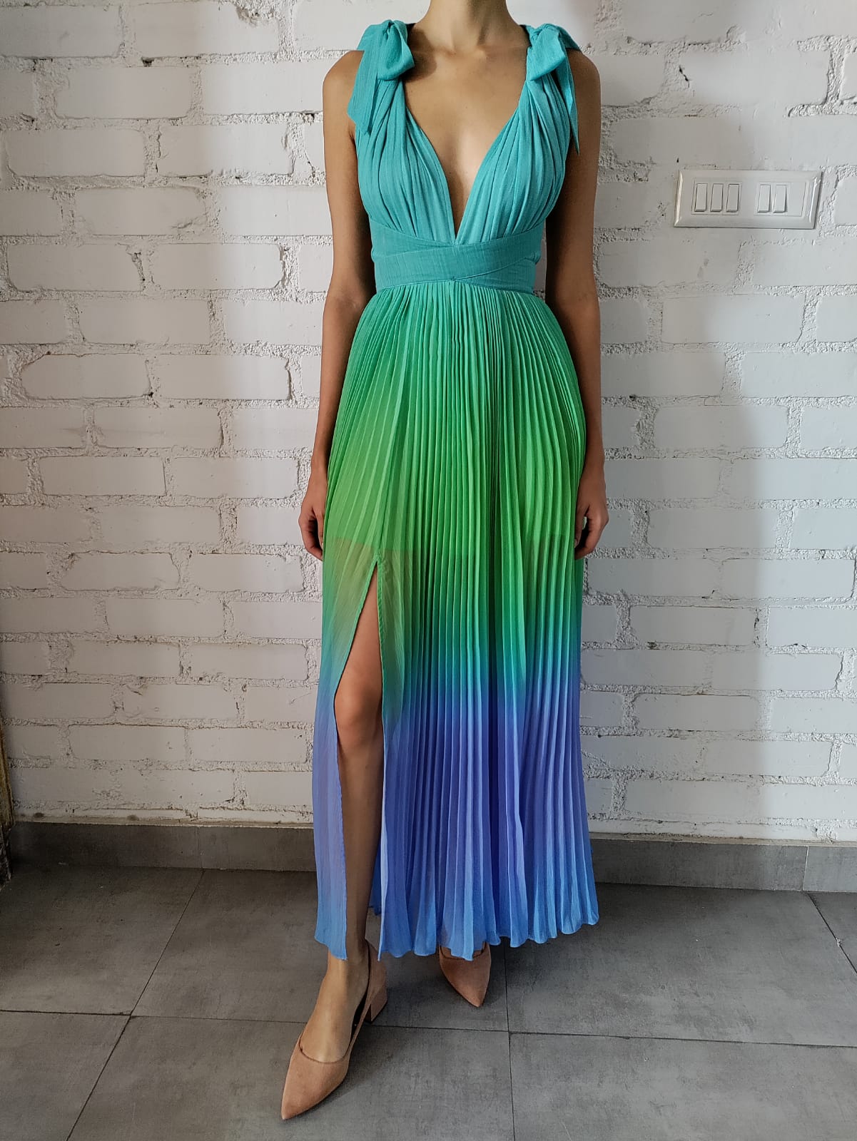 Rococo Sand | Kiki V-Neck Sleeveless Long Dress | Blue/Green Ombre