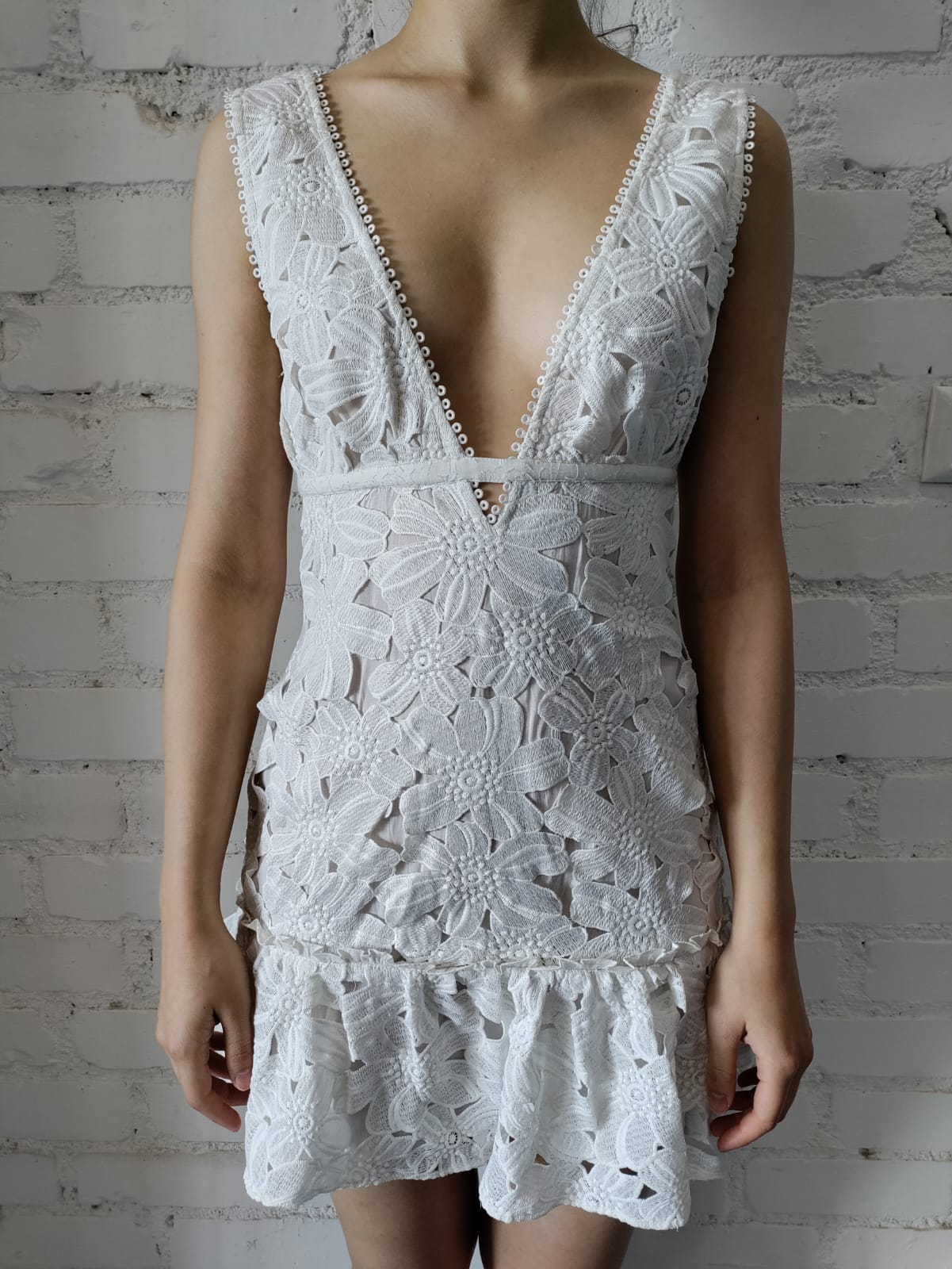 Rococo Sand | Leiko Deep V-Neck Sleeveless Short Dress | Ivory