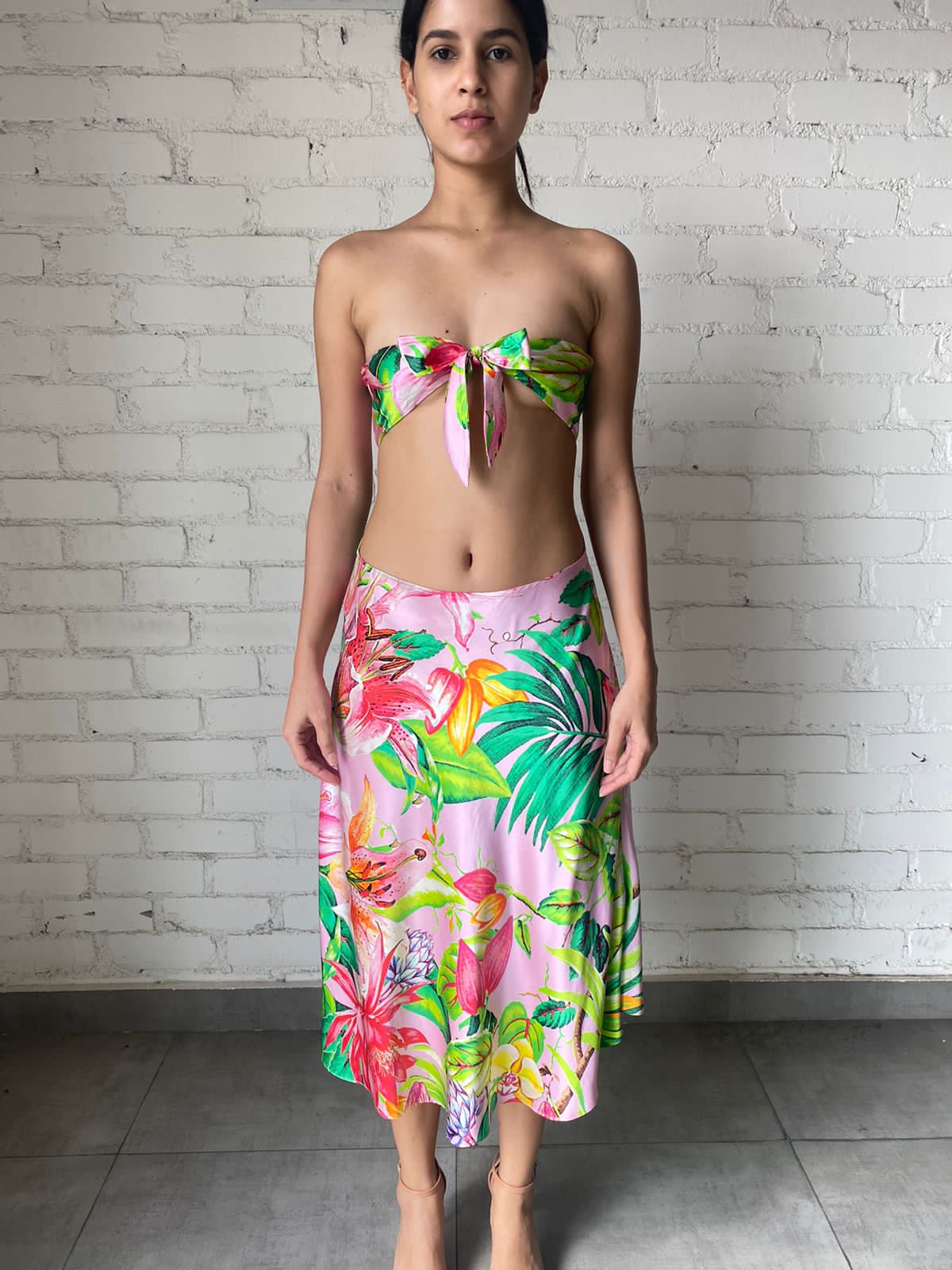 Rococo Sand | Lora Midi Dress | Multicolor Hibiscus
