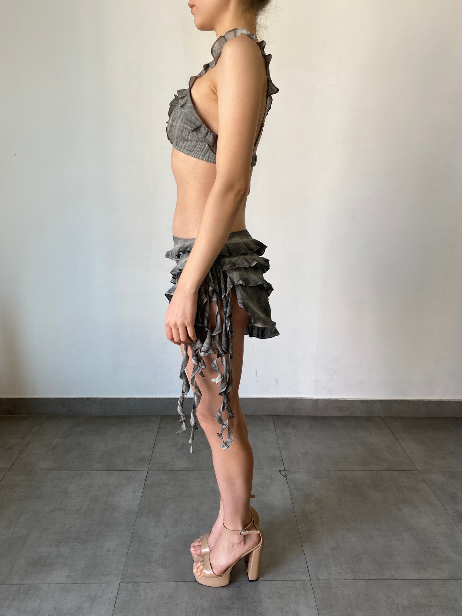 Rococo Sand | River Pareo | Grey