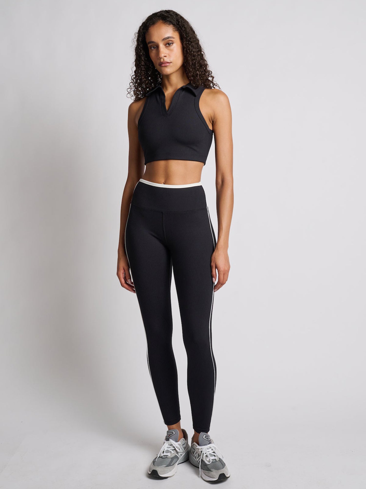 Women | Year of Ours | Ribbed Two Tone Track Legging | Black