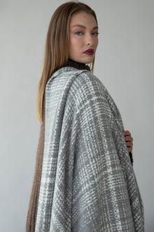 Rustic Plaid Throw | Grey Ivory