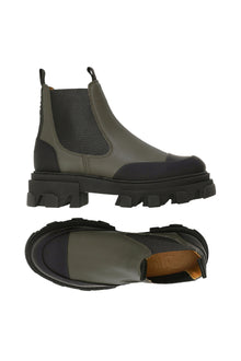 Low Chelsea Boots | Kalamata