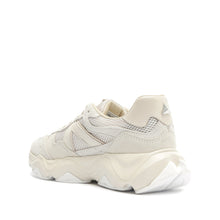 ST-2940 Suede Sneaker | White