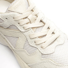 ST-2940 Suede Sneaker | White
