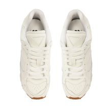 Wave 70 Leather Sneaker | White
