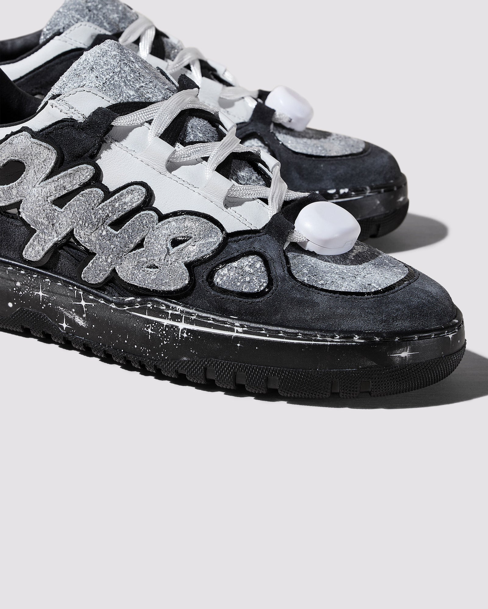 Women | George Stella Sneaker | Black/White