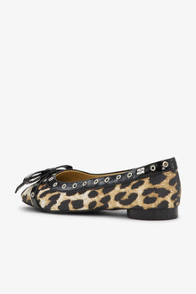 Eyelets Bow Ballerina Satin Print | Leopard Print