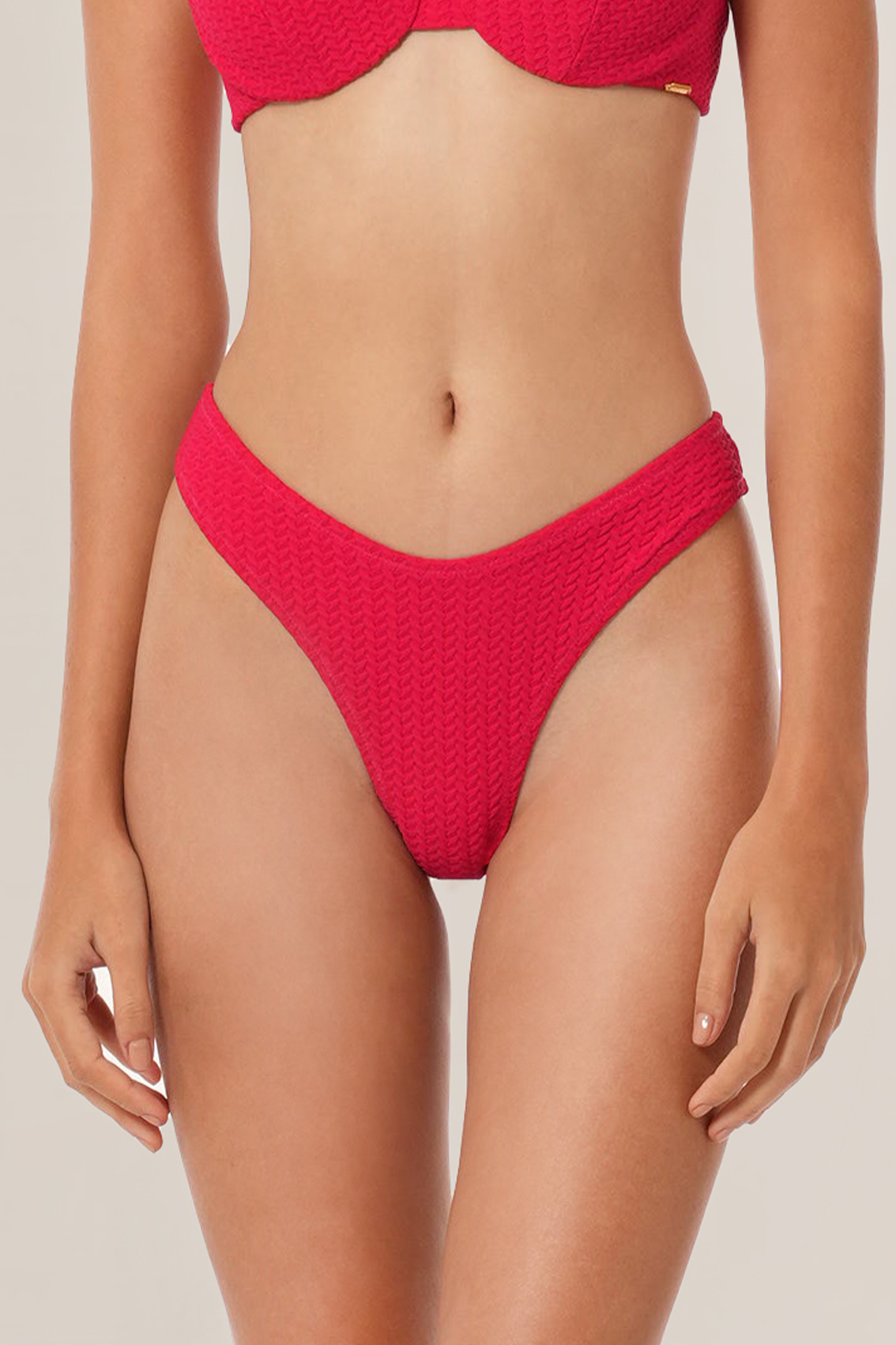 Saal Bottom | Red Cherry