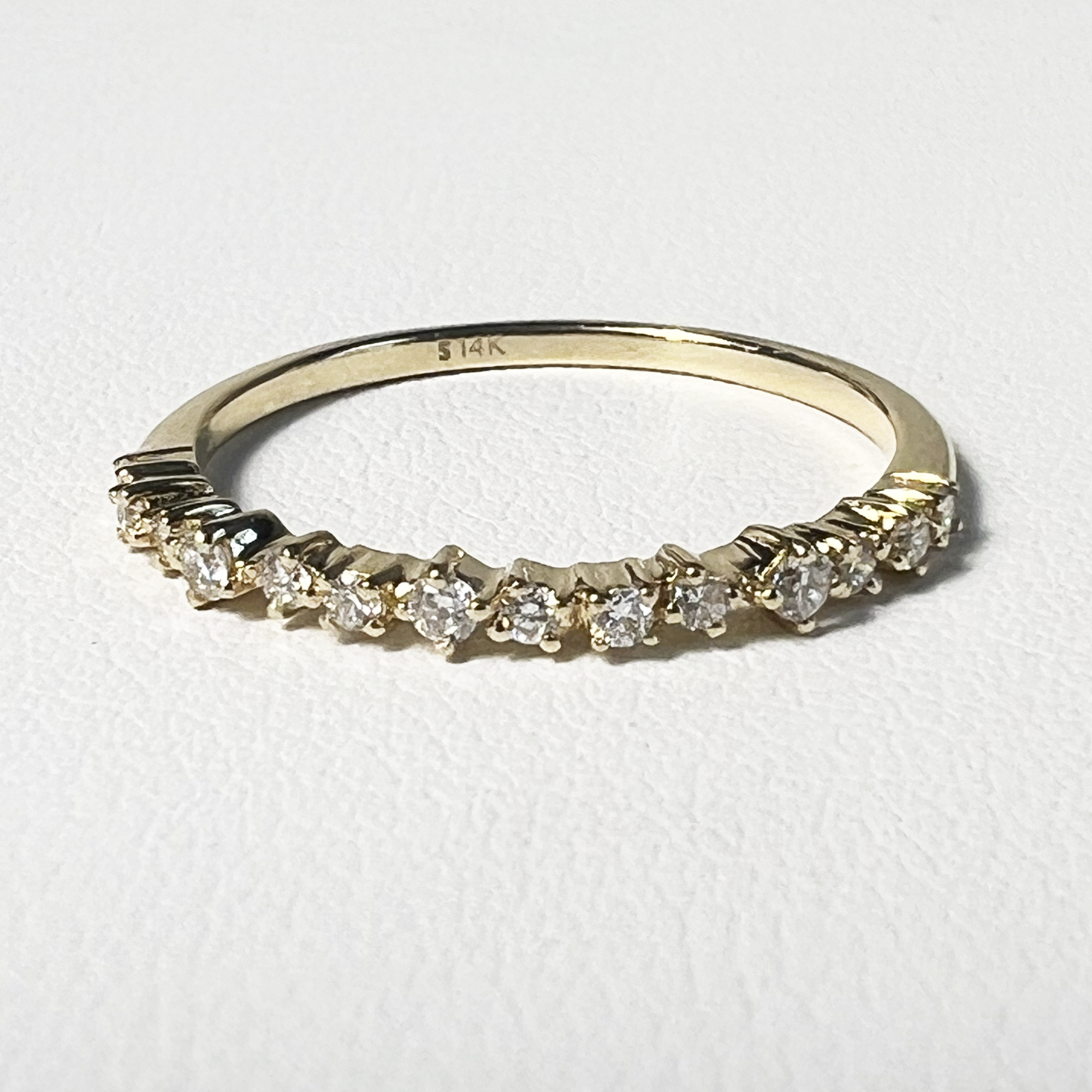Scattered Diamond Ring | 14K Yellow Gold | White Diamond