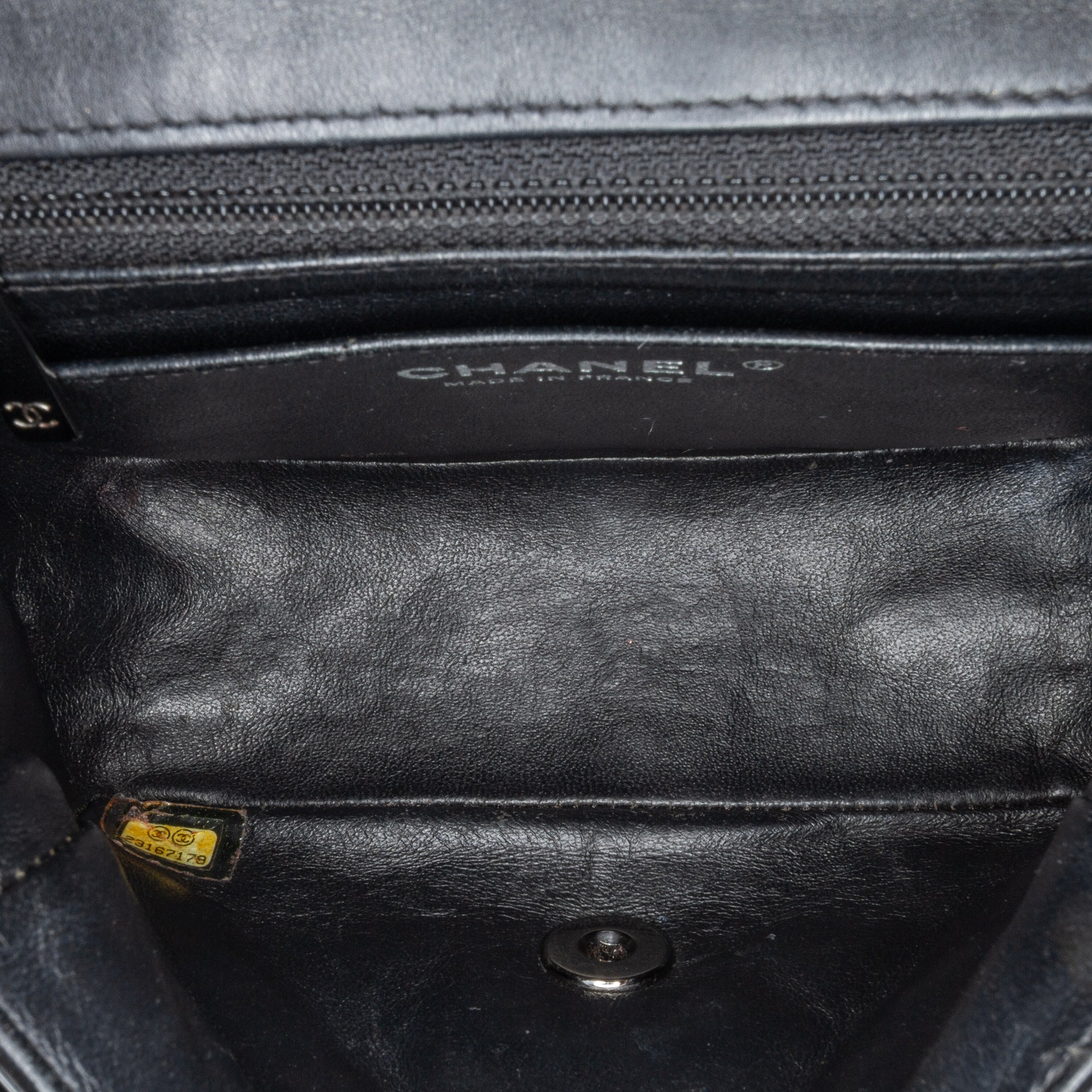 Chanel | Pre-Owned Mini Square Classic Patent Single Flap - III | Black