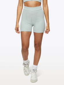 [info]--Leidy is 5'6 and wears a size XS