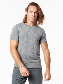 Men | Yellow by SoulCycle | Breeze Seamless Tee Urban Chic | Urban Chic