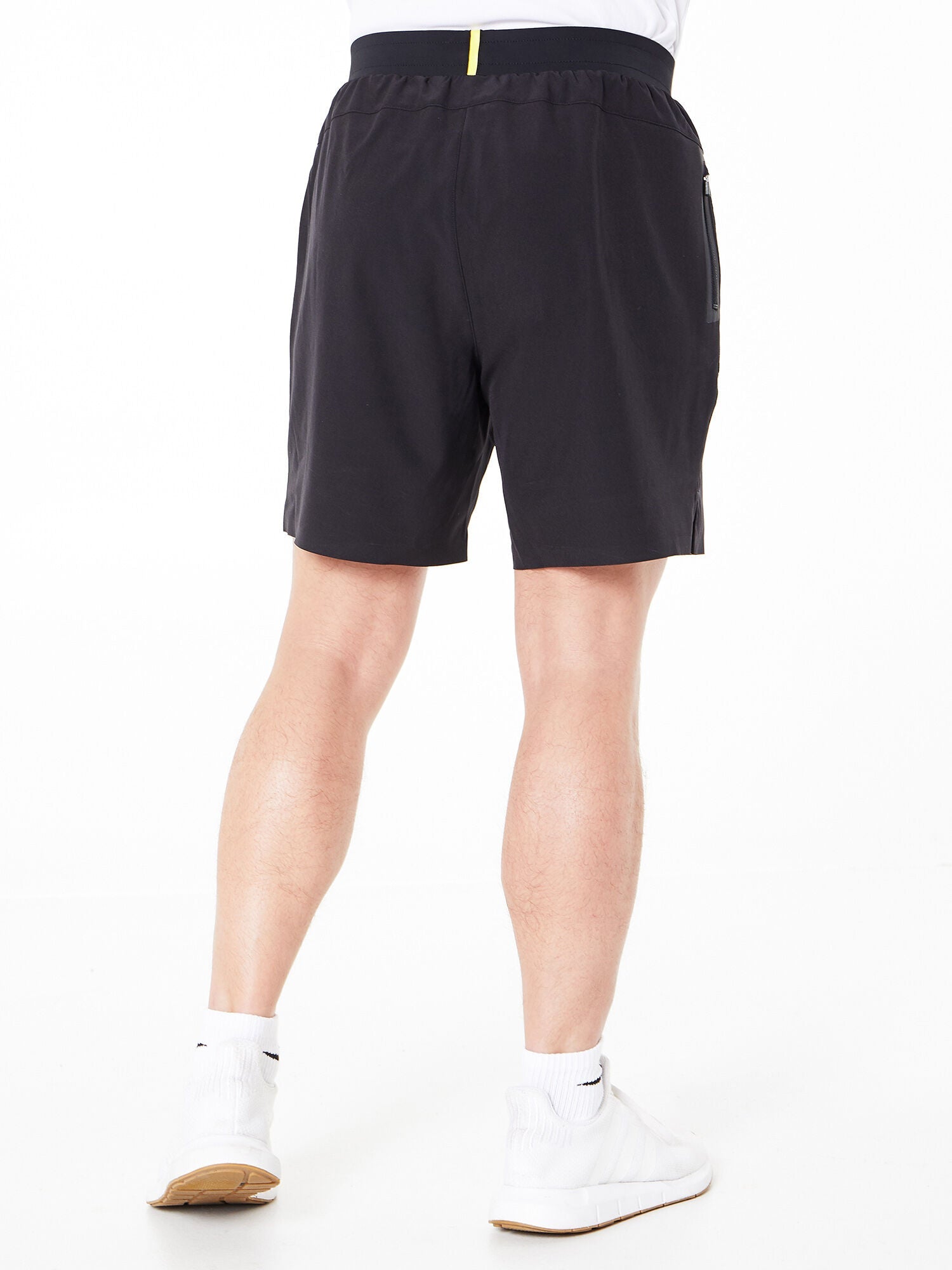 Men | Yellow by SoulCycle | Speed Short 7" Black | Black