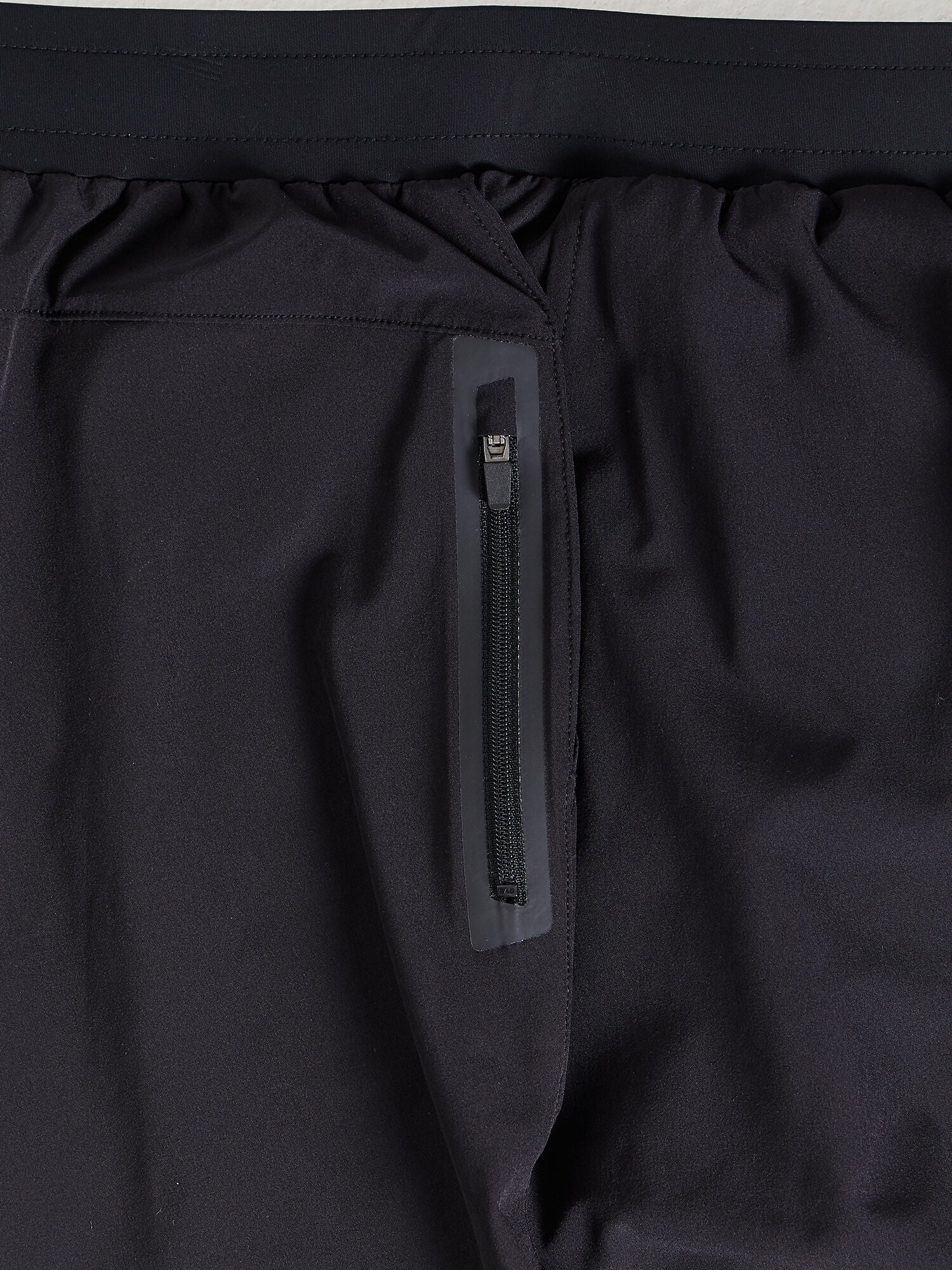 Men | Yellow by SoulCycle | Speed Short 7" Black | Black