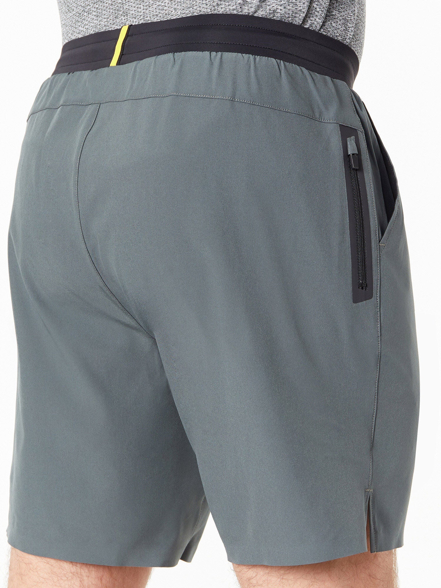 Men | Yellow by SoulCycle | Speed Short 8" Urban Chic | Urban Chic