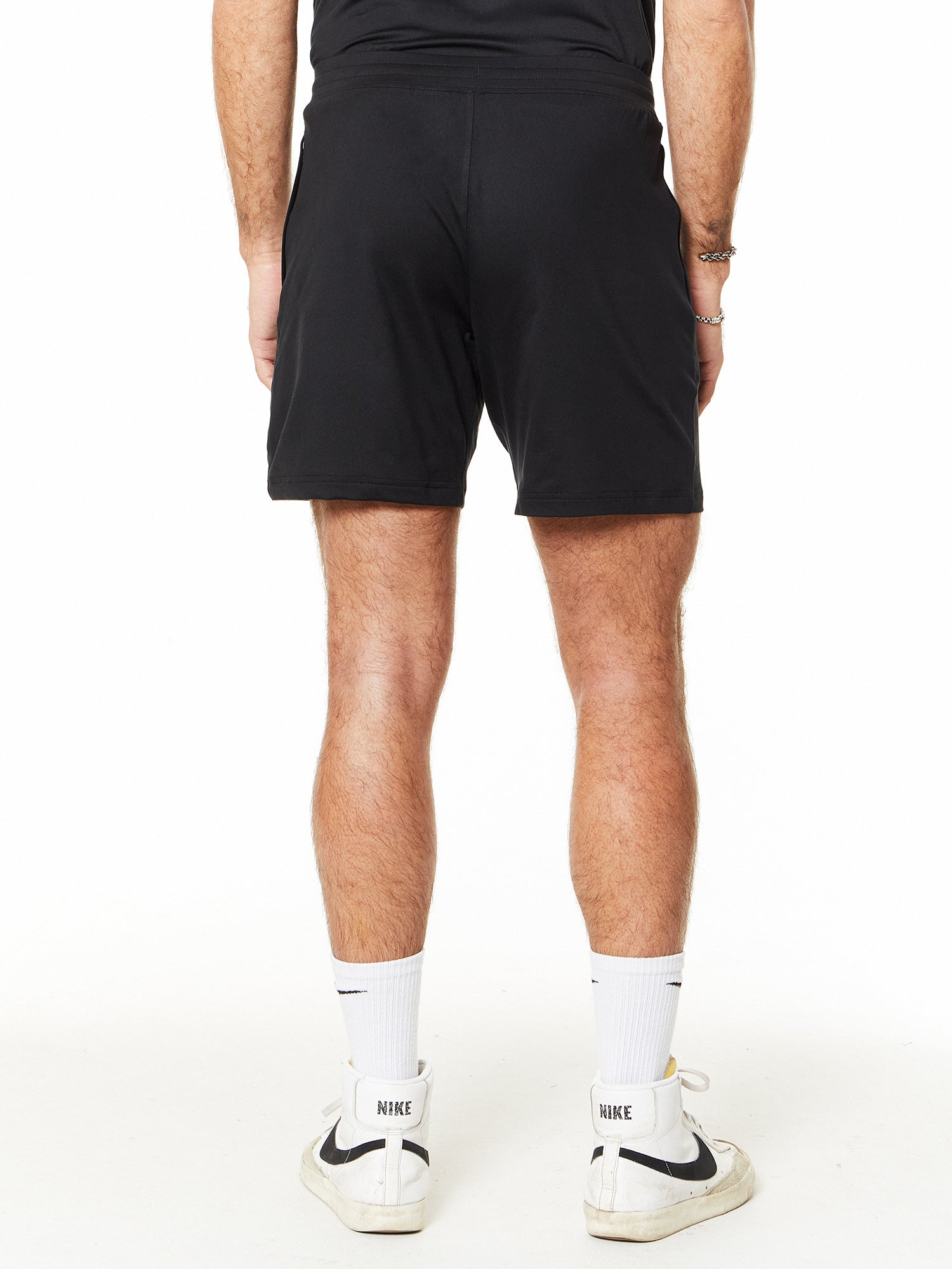 Alo | Conquer React Performance Short | Black