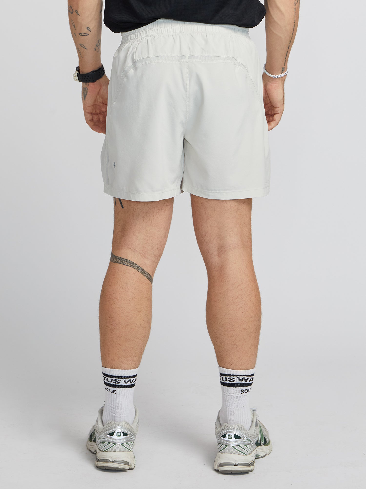 Men | Lululemon | Pace Breaker Short 5" MNTK | Bone