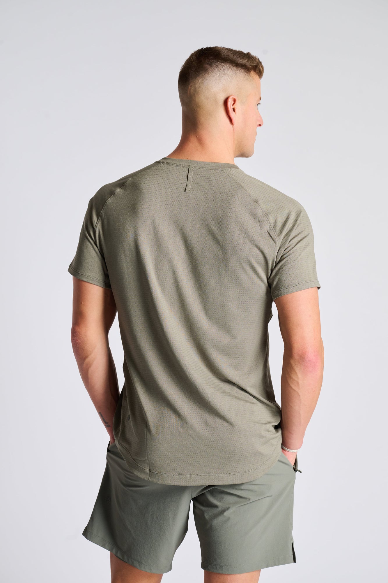 Men | Lululemon | License To Train Short Sleeve | Grey Sage