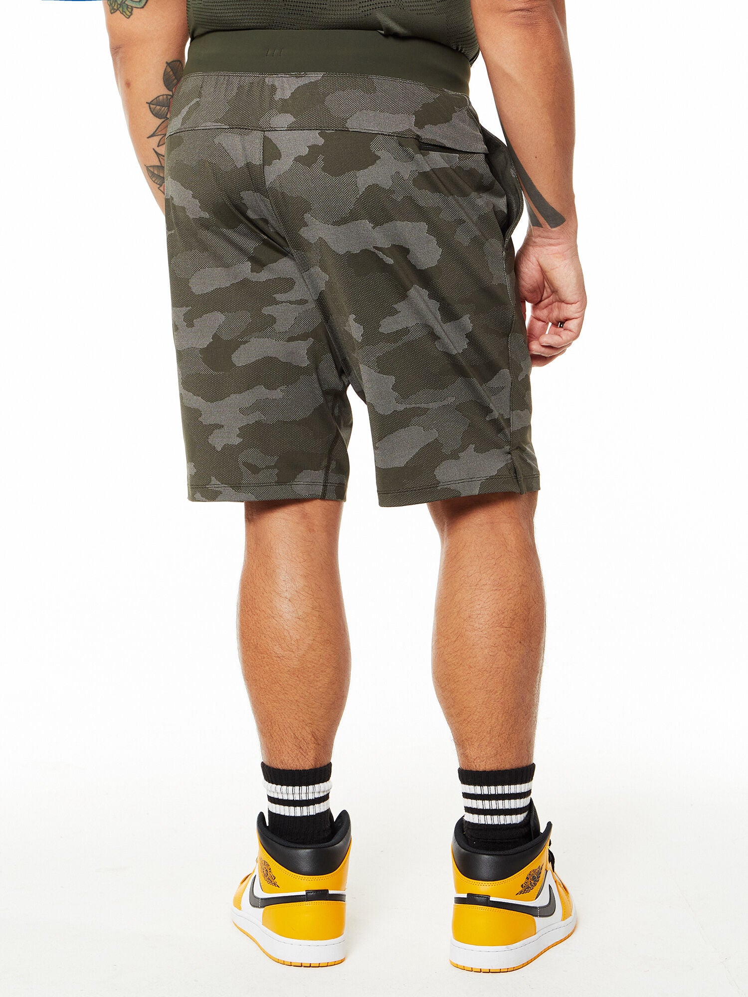 Lululemon | 9" T.H.E. Lined Short 'SOULCYCLE' | Variegated Mesh Camo Max Dark