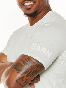 Lululemon | License to Train Short-Sleeve Shirt 'BARN' | Bone