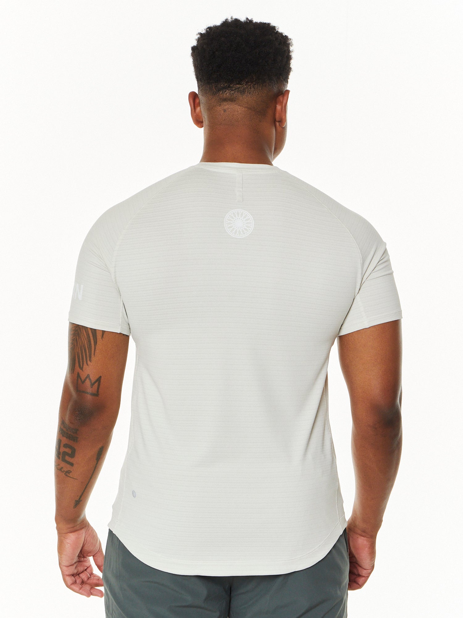 Lululemon | License to Train Short-Sleeve Shirt 'BARN' | Bone