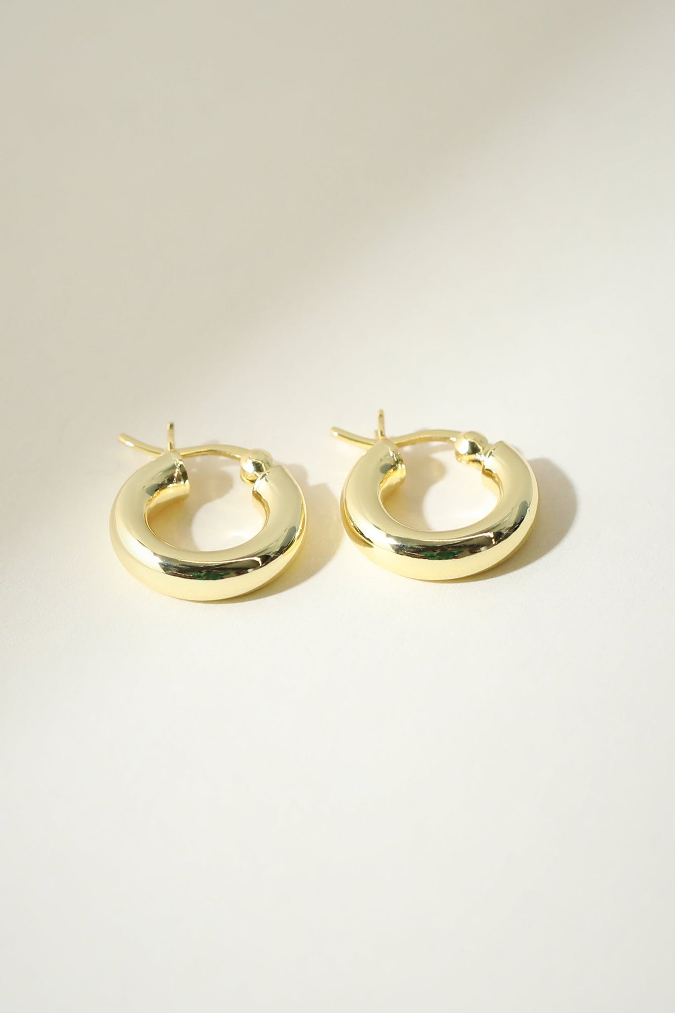 The Small Ravello Hoops | Gold Vermeil
