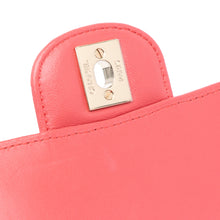 Chanel | Pre-Owned Medium Classic Chevron Lambskin Double Flap - III | Pink/Blush