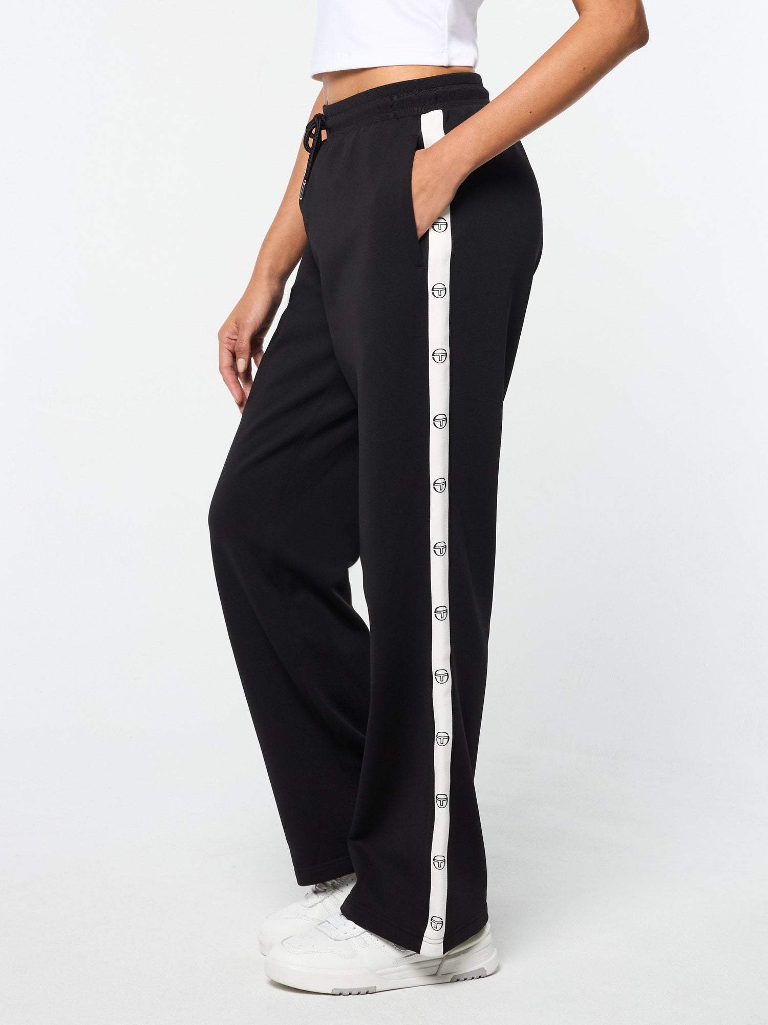 Women | Ardea Straight Leg Track Pant | Black Beauty