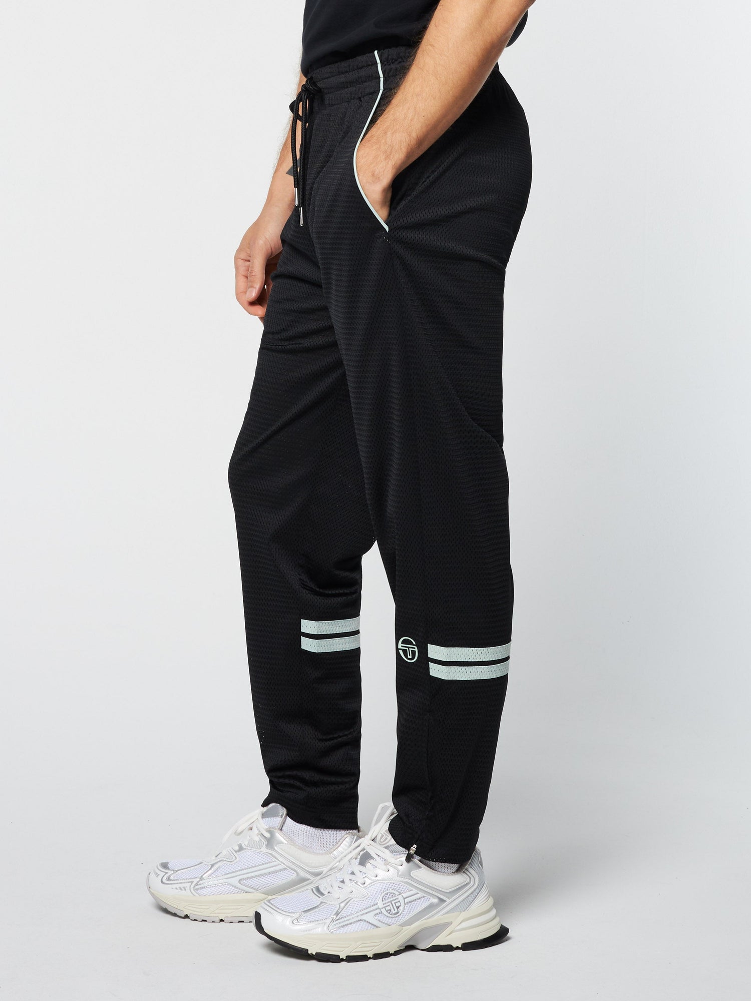 Men | Spazio Dallas Track Pant | Black Beauty