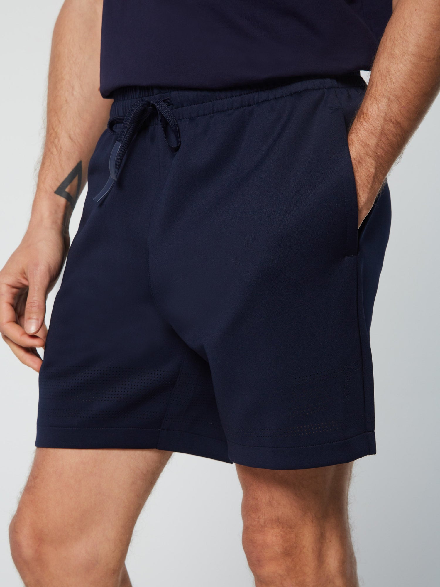 Men | Perforata Short | Maritime Blue