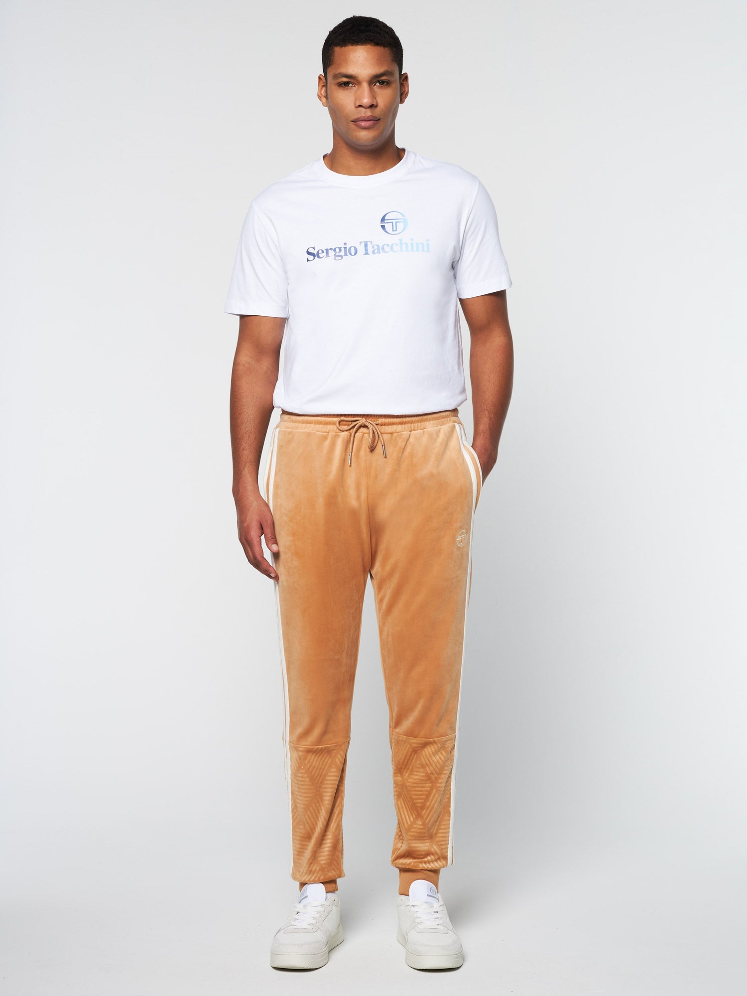 Men | Debossed Damarindo Velour Track Pant | Meerkat