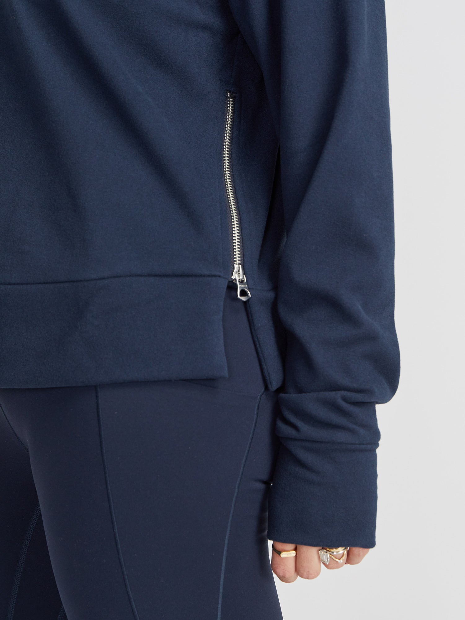 Women | Varley | Horton Side Zip Midlayer | Sapphire Blue