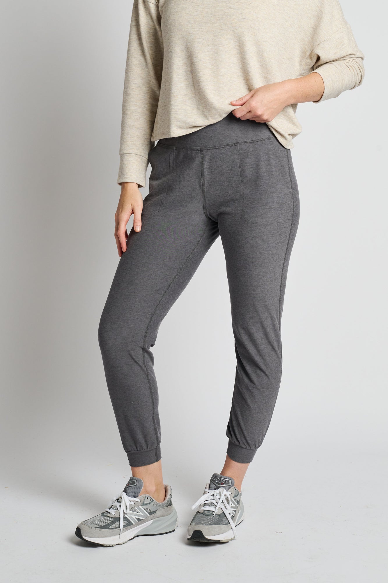 Women | Beyond Yoga | Spacedye Midi Jogger | Grey