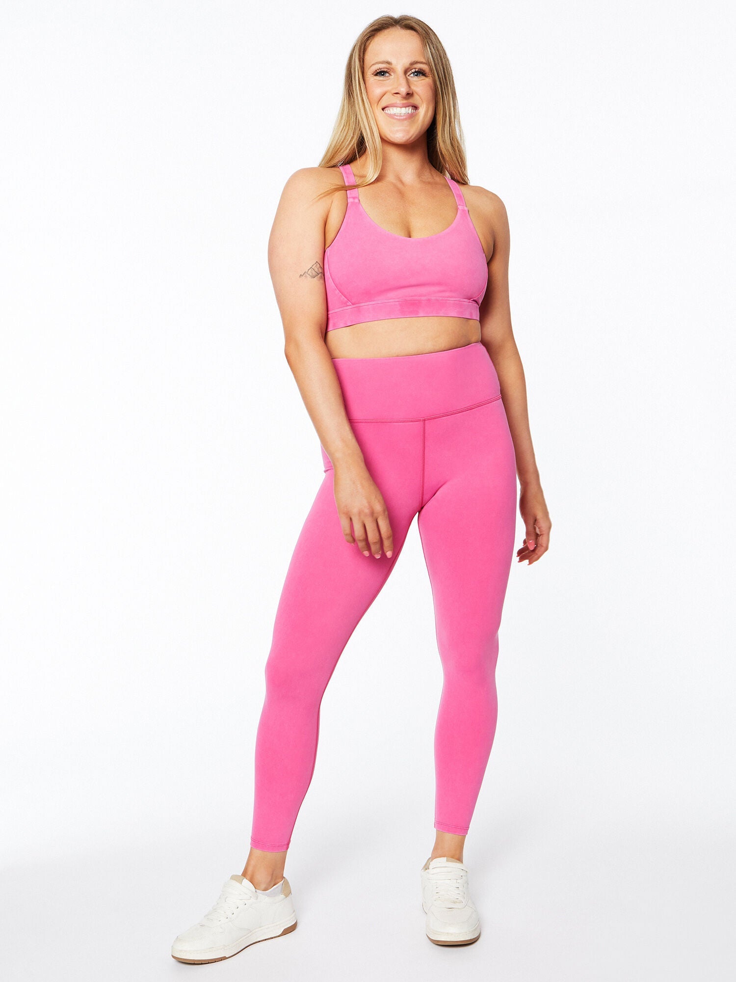 Women | Soul by SoulCycle | Mineral Wash Podium Bra Pink Peacock | Pink