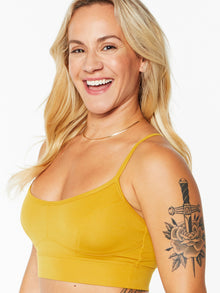 Women | Varley | Let's Move Irena Bra Chai Tea | Yellow