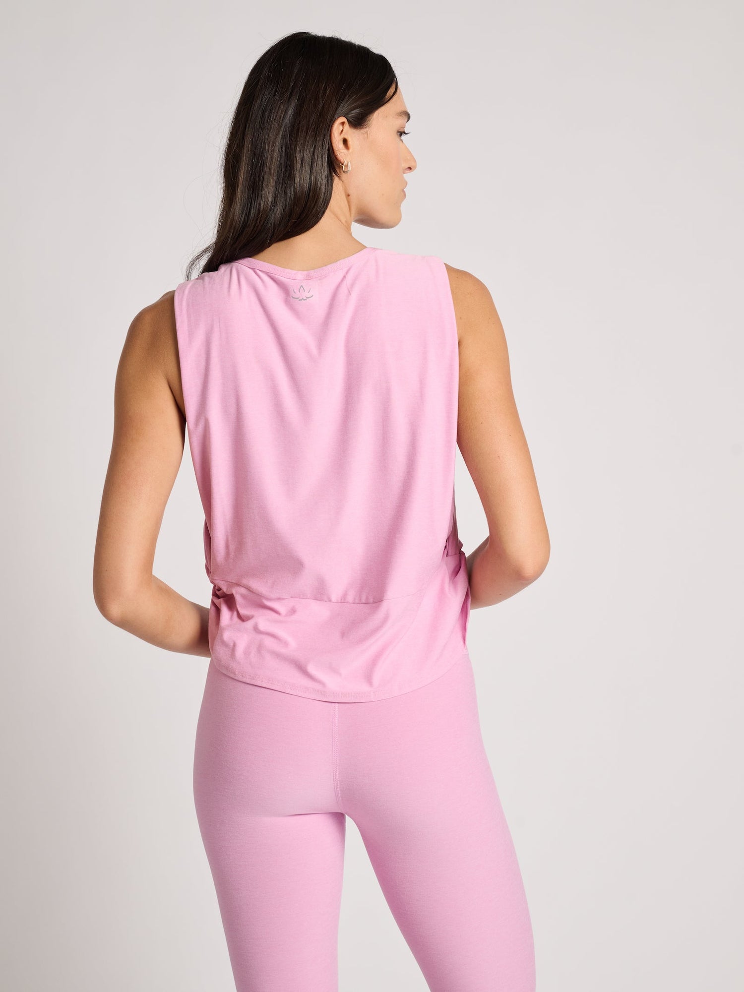 Women | Beyond Yoga | Featherweight Side Note Twist | Light Pink