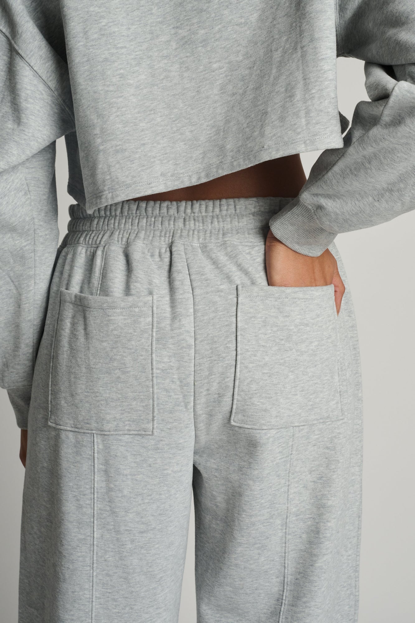 Beyond Yoga | Luxfleece Light Barrel Sweatpant | Light Heather Grey
