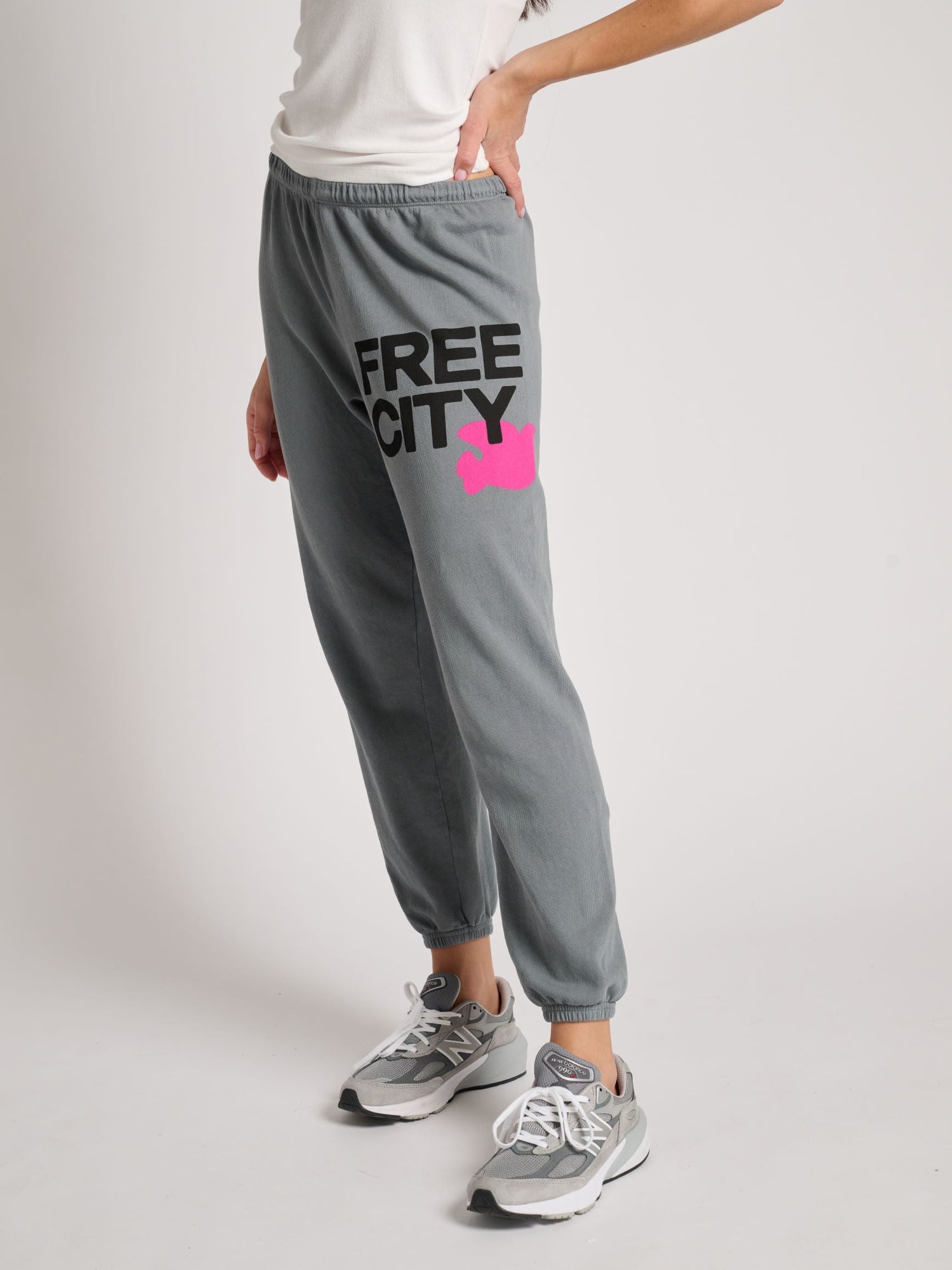 Women | FREECITY | Large Sweatpant | Grey/Pink