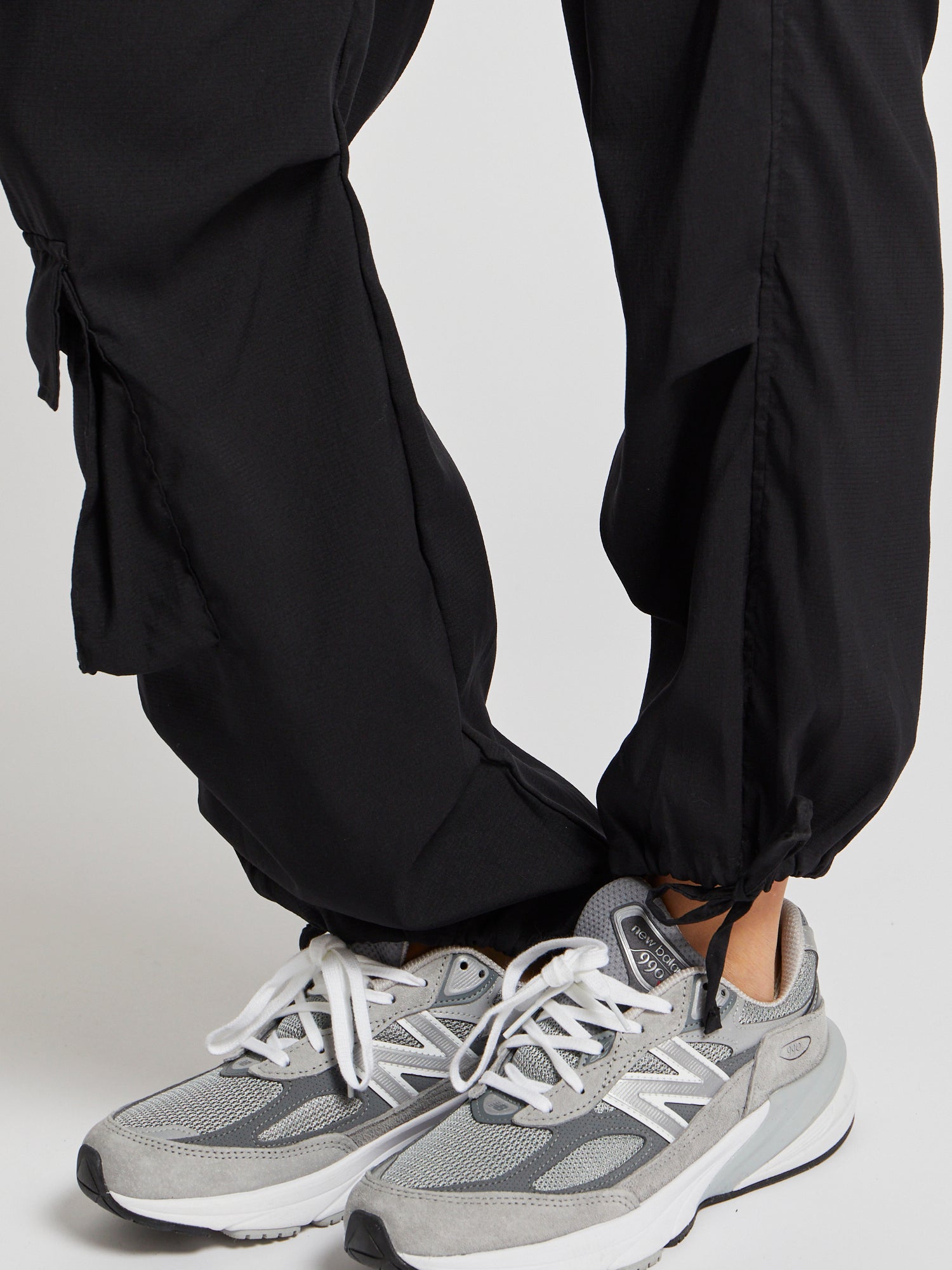 Women | MUV | Parachute Pant | Black