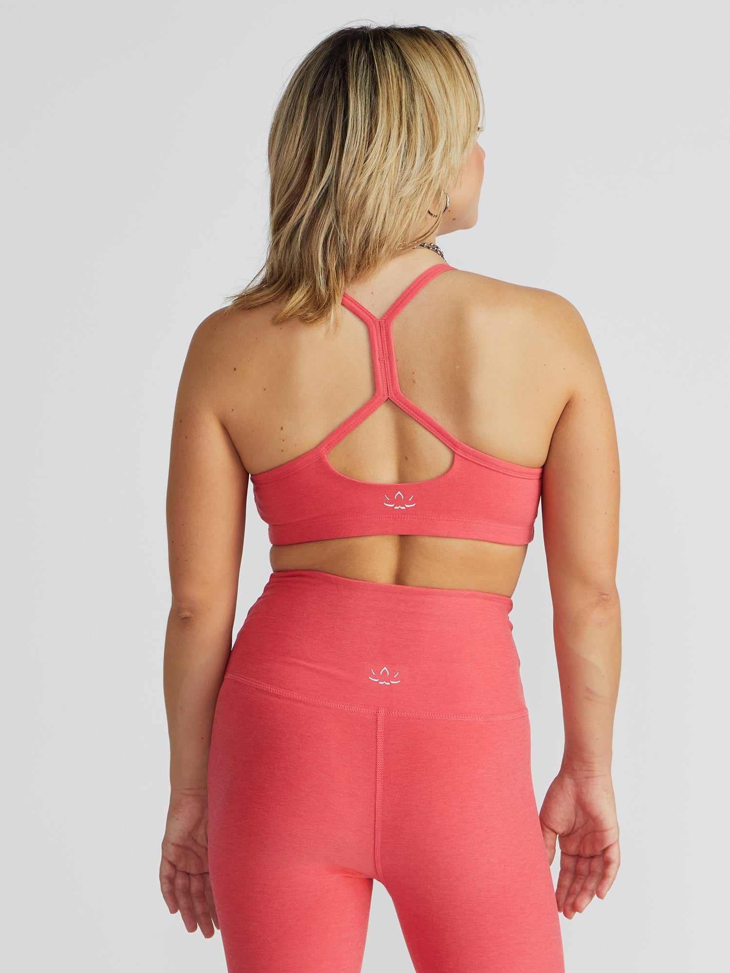 Women | Beyond Yoga | Spacedye Slim Racerback Bra | Heathered Coral