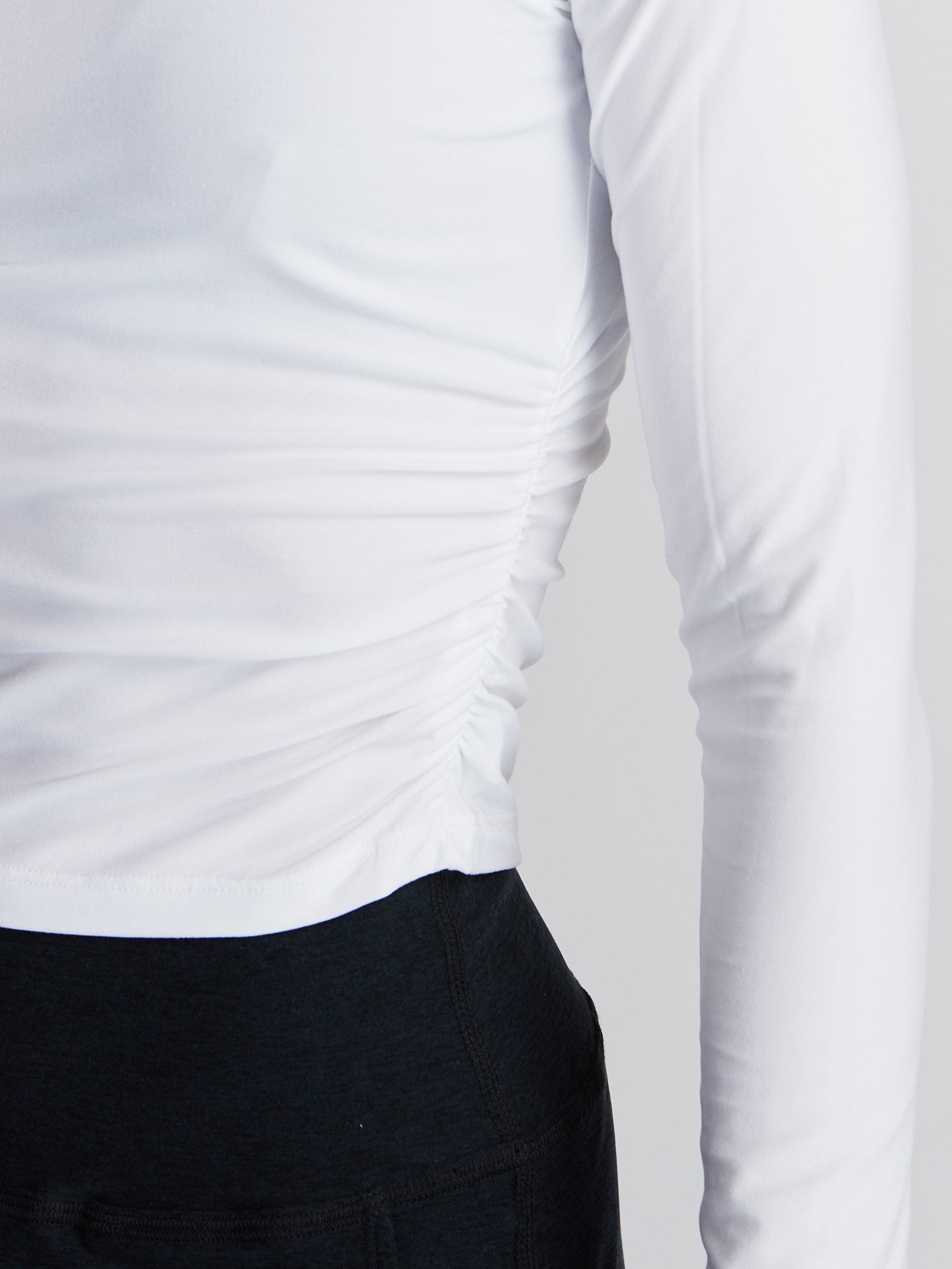 Women | Beyond Yoga | Featherweight Long Sleeve Top | White