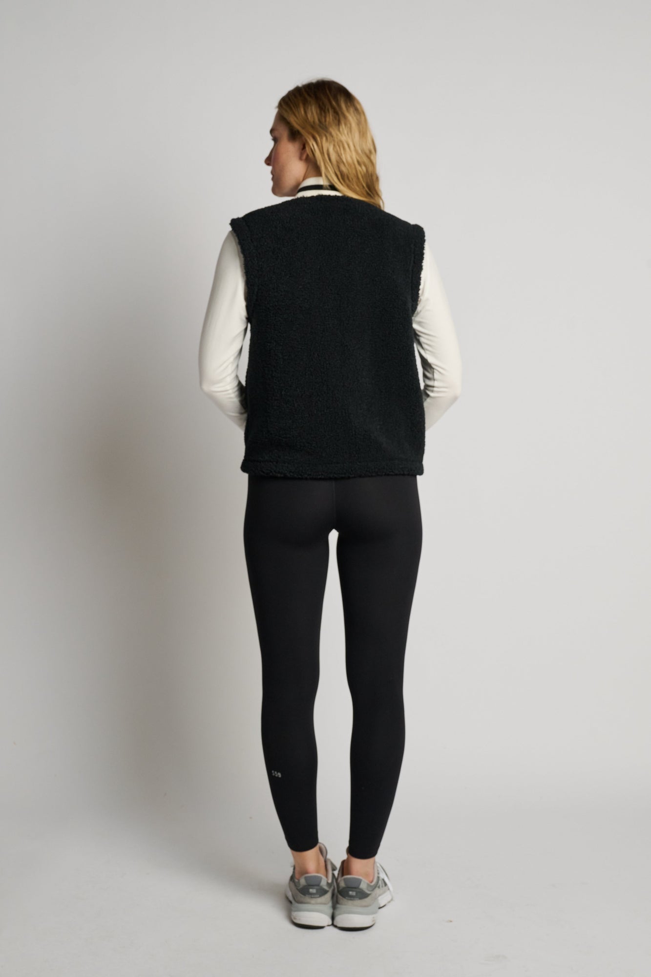 Splits59 | Aster Sherpa Vest | Black