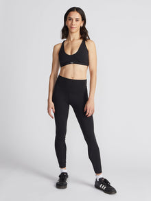 Women | Lululemon | Strappy V-Neck Bra | Black