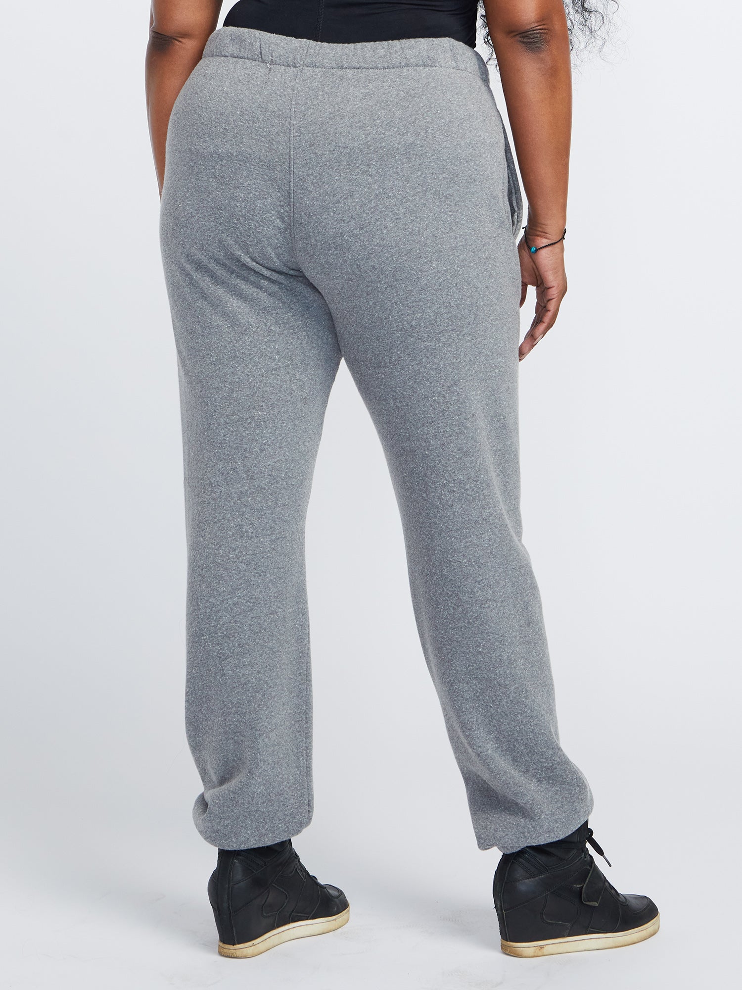Women | Soul by SoulCycle | OG Bolt Billie Sweatpant | Grey
