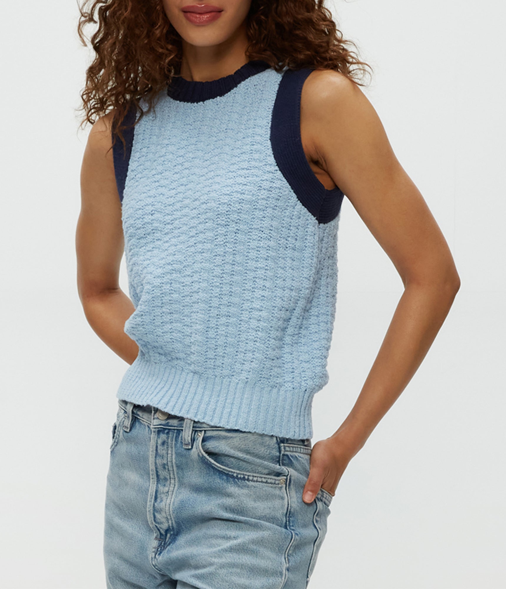 Sia Sleeveless Sweater | Fountain