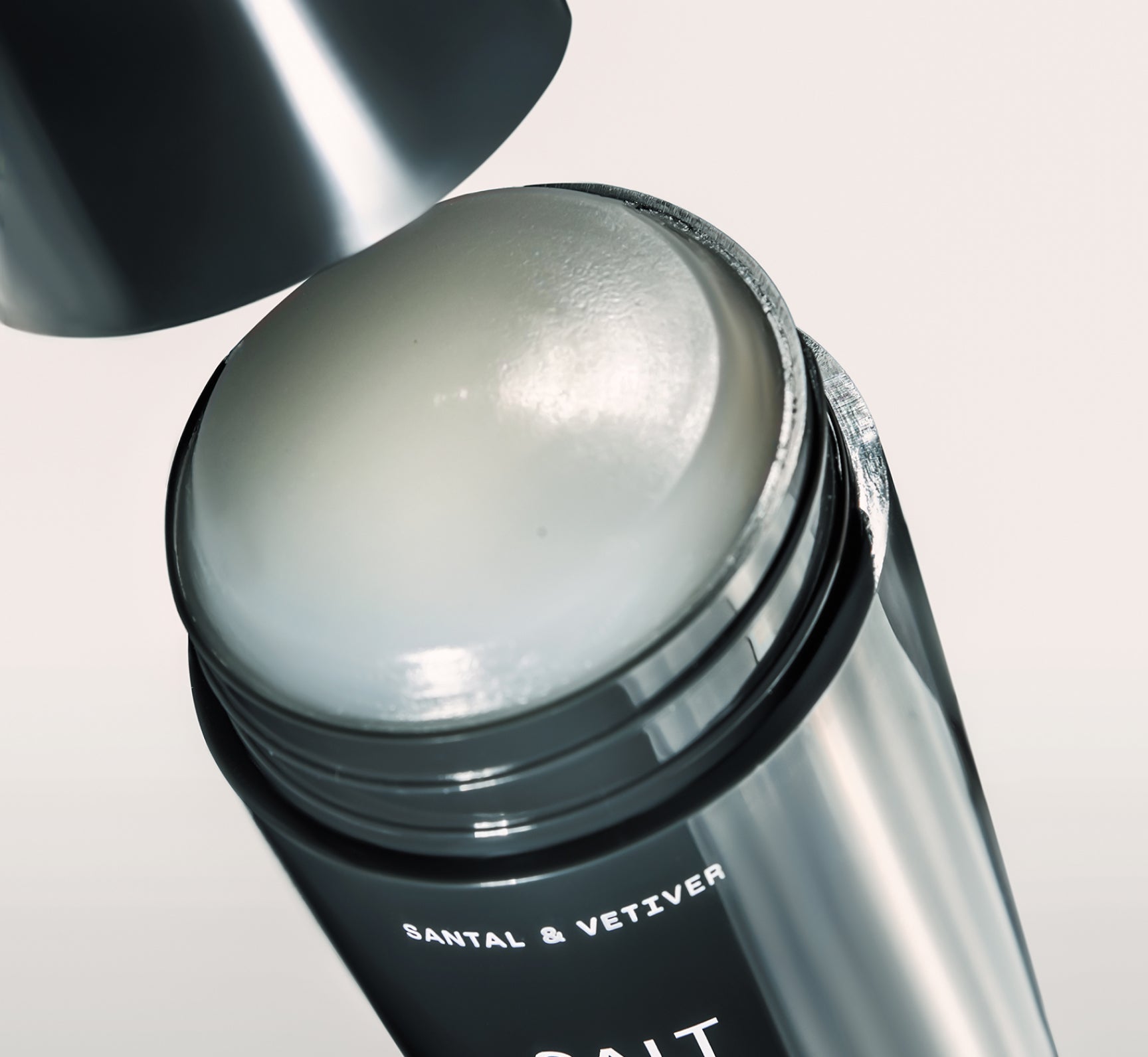 Sensitive Skin Deodorant Gel | Santal & Vetiver | 2.6 OZ/75 G